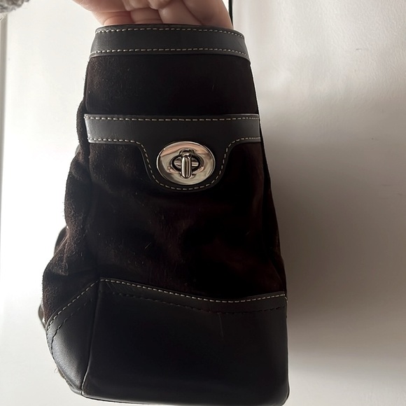 Coach East Gallery shoulder bag in suede leather, brown, Y2K, boho - Picture 7 of 17